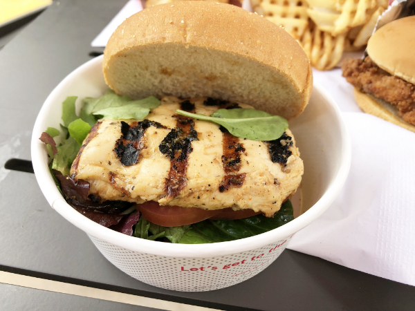 LA発＞チキン専門のファストフード「チックフィレイ／Chick-Fil-A」は